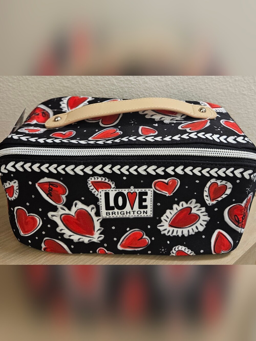 Brighton Hearts a Flutter LOVE Cosmetic Travel Bag NWT $78